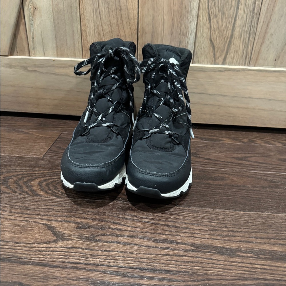 Women’s Sorel Kinetic Boots